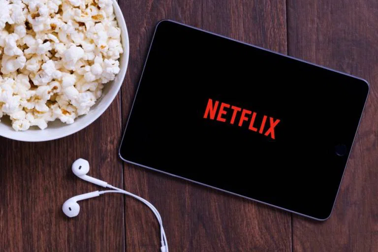 Netflix внесли в реестр аудиовизуальных сервисов: Теперь он должен распространять 20 каналов