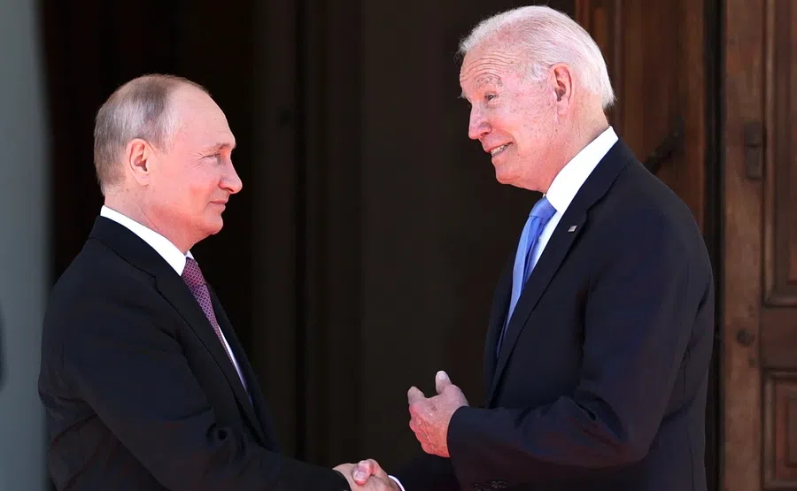 Переговоры Путина и Байден длились 3,5 часа: Президент США покинул виллу Ла-Гранж