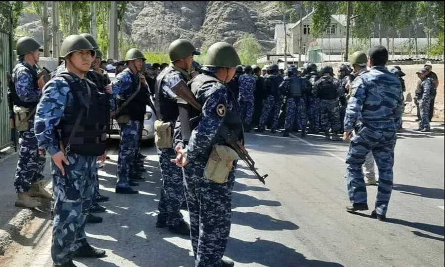 На границе Кыргызстана и Таджикистана произошла перестрелка: Пострадали военные и мирные жители