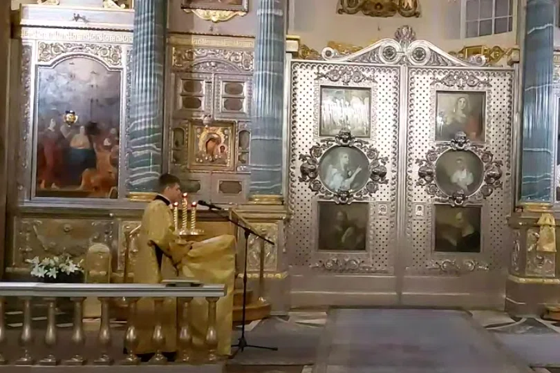 Прямая трансляция службы в Казанском соборе Санкт-Петербурга на Рождество-2022. Смотрите на видео всенощное бдение и божественную литургию