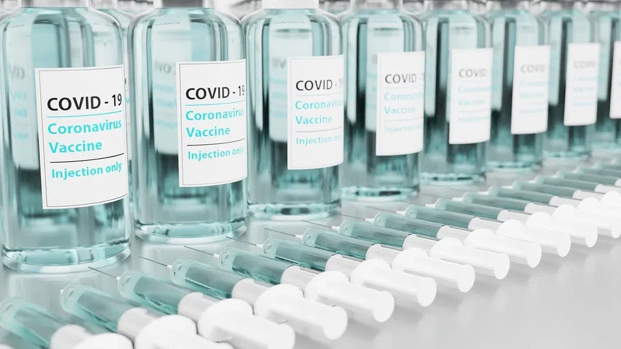 Власть России прокомментировала введение штрафов за отказ вакцинации против коронавируса
