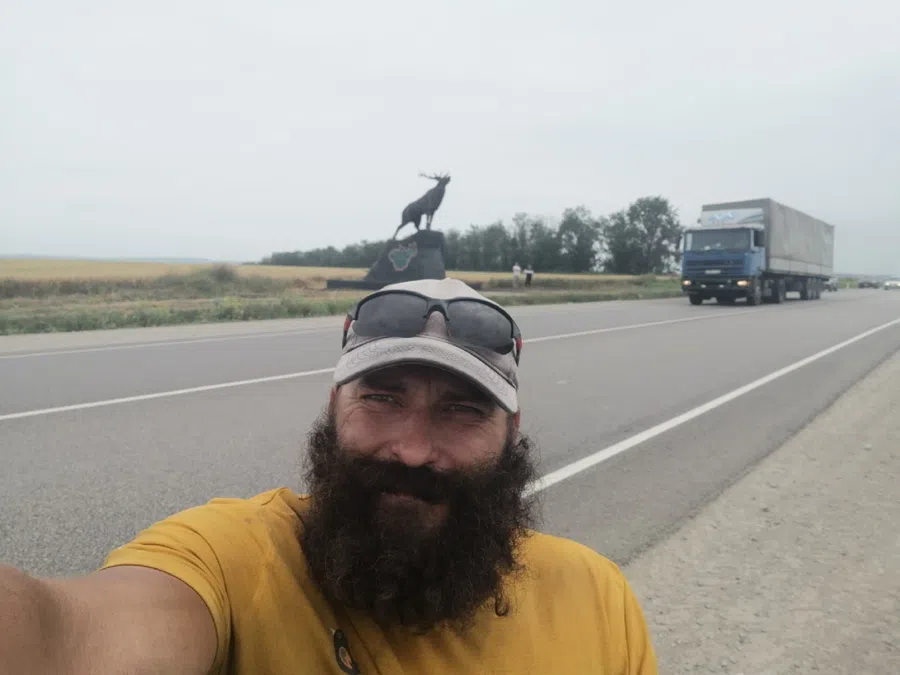 Путь в 1418 км до Байкала на инвалидной коляске преодолел Виктор Сибирин из Ачинска