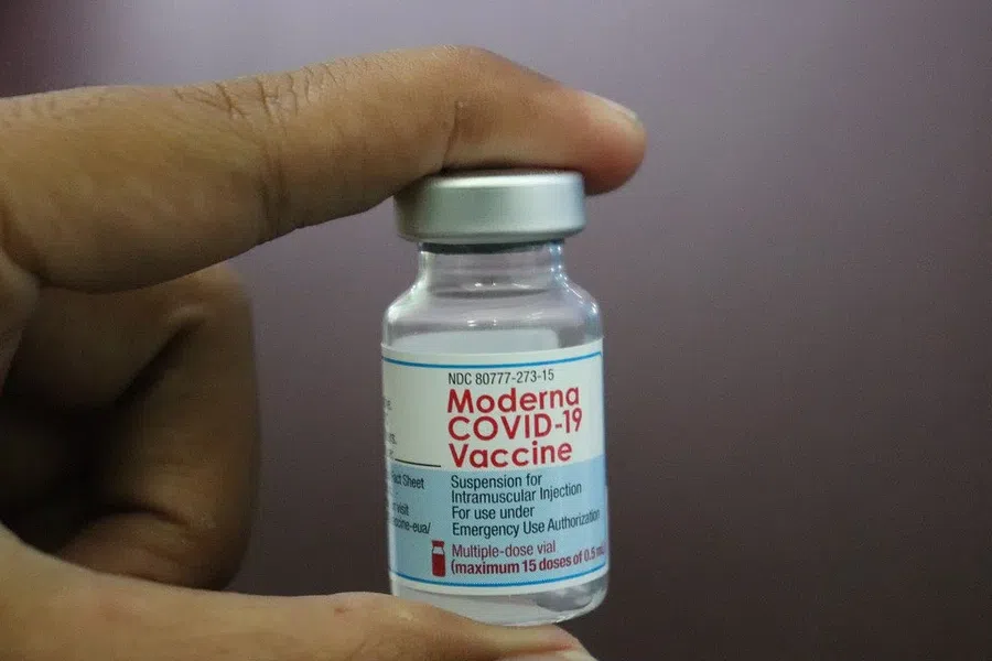 Головная боль поле вакцины Модерна и общие побочные эффекты после первой и второй дозы