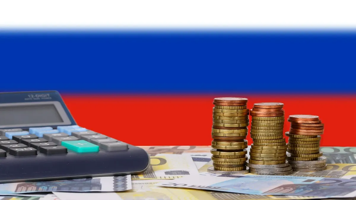 Образовательные госучреждения получат по 970,9 миллиона рублей в 2023 и 2024 на обеспечение символами Российской Федерации