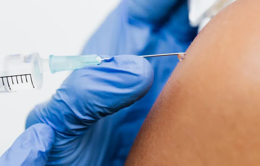 Сертификаты о вакцинации однокомпонентным "Спутником Лайт" появятся на Госуслугах через 21 день