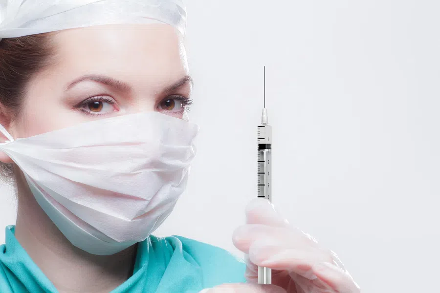 В четырех российских городах пройдут испытания новой вакцины от коронавируса для детей