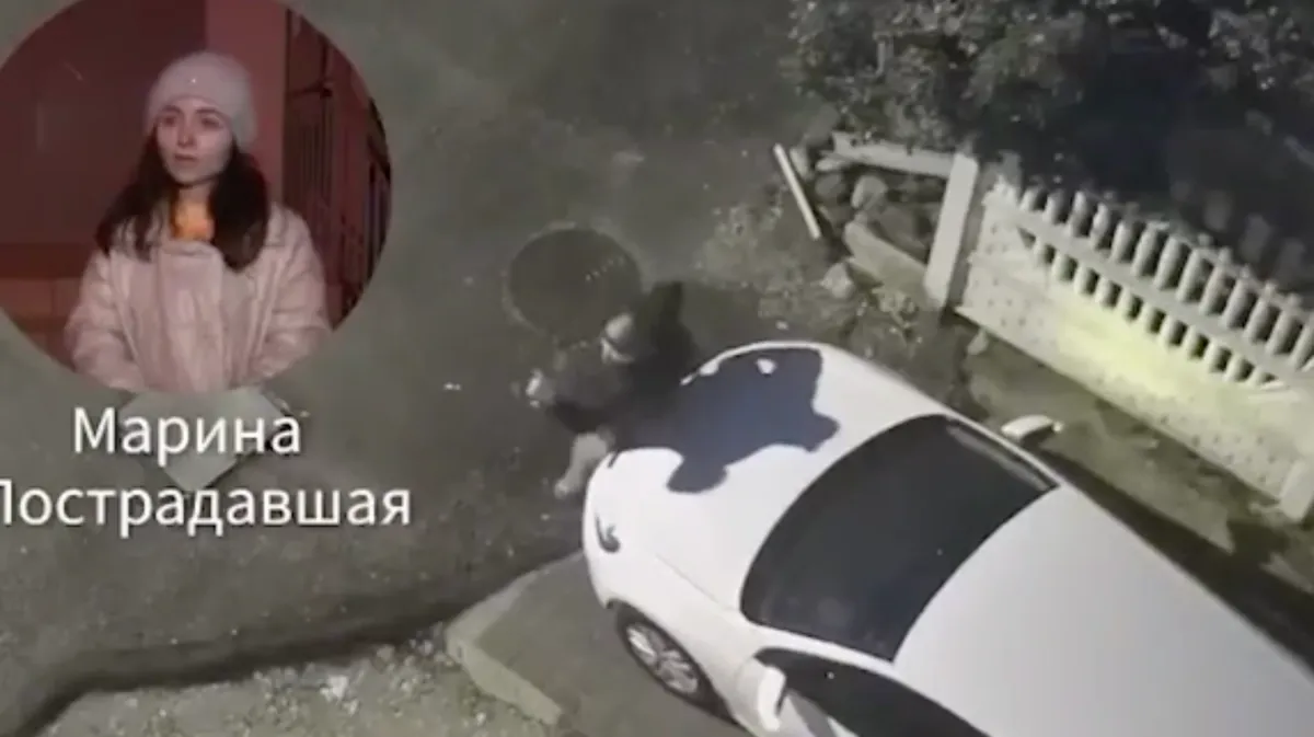 Мужчина-эксгибиционист держит в страхе целую многоэтажку в Геленджике – видео