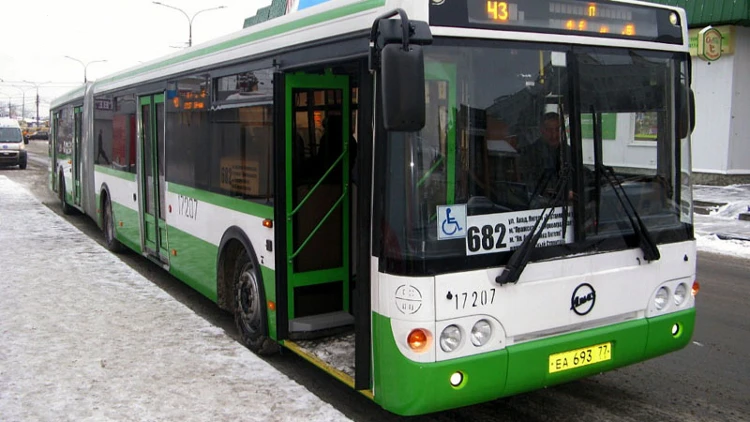 Москва передаст Новосибирску поддержанный общественный транспорт, включая трамваи и автобусы