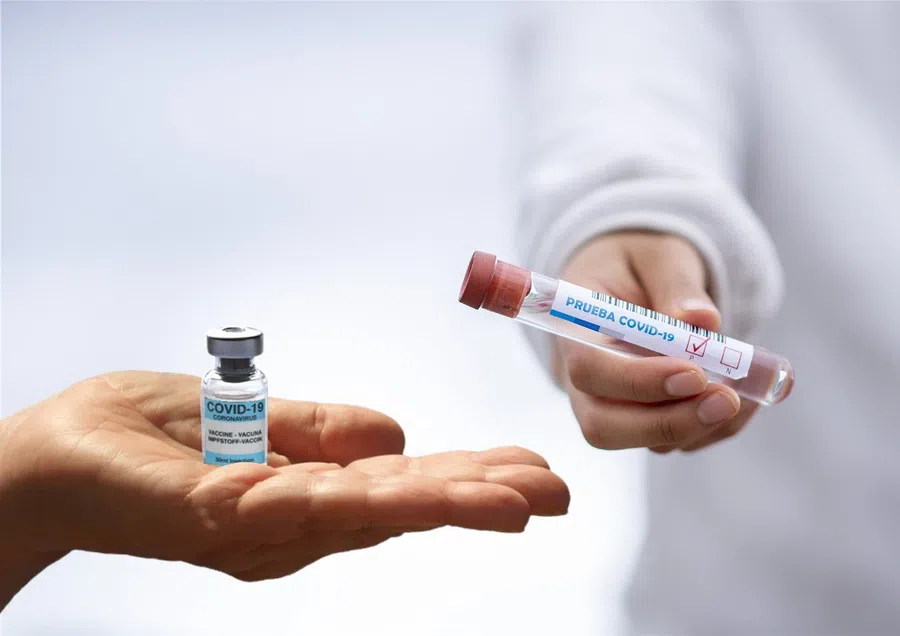 Минздрав озвучил сроки действия QR-кодов для заразившихся коронавирусом после вакцинации