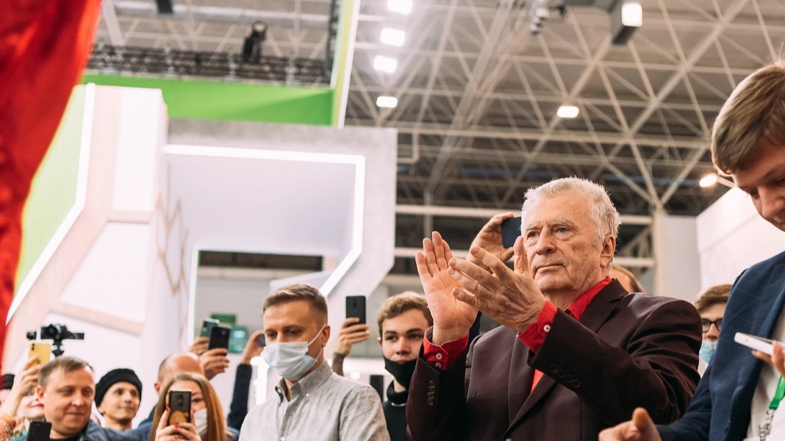 ЛДПР требует Генпрокуратуру признать Mash нежелательной организацией за фейк о смерти Жириновского