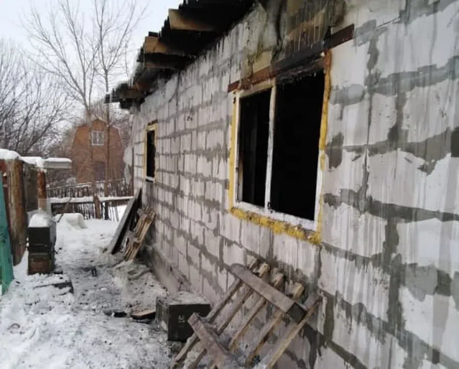 В Бердске мародеры растащили имущество погорельцев в СНТ «Запрудный» из сгоревшего дома