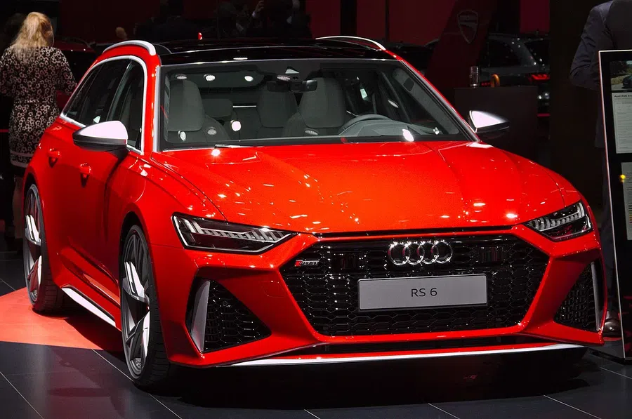 Audi RS6 Avant вошёл в список самых лучших спортивных универсалов
