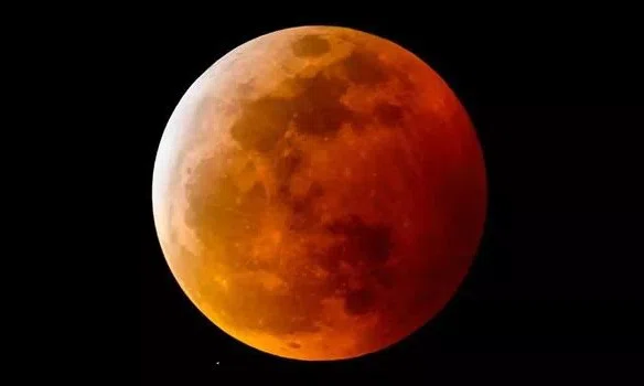 Лунное затмение сотворит Кровавую Луну: самое продолжительное событие за 600 лет украсит небо 19 ноября 2021 года