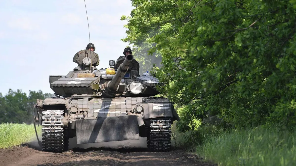 Украинские боевики массово сдаются в плен у Лисичанска. В округе оставались до 2,5 тысяч солдат ВСУ