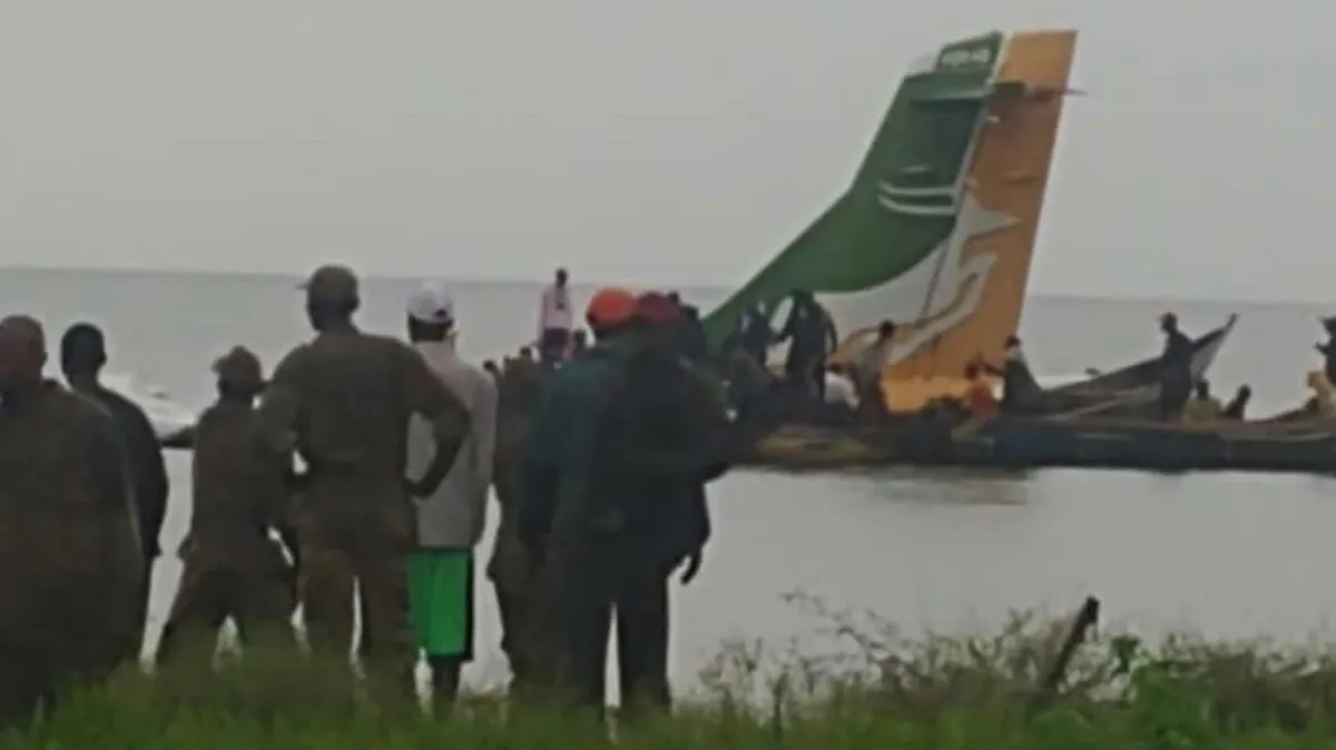 В Танзании в озеро Виктория рухнул пассажирский самолет ATR-42-500  авиакомпании Precision Air 