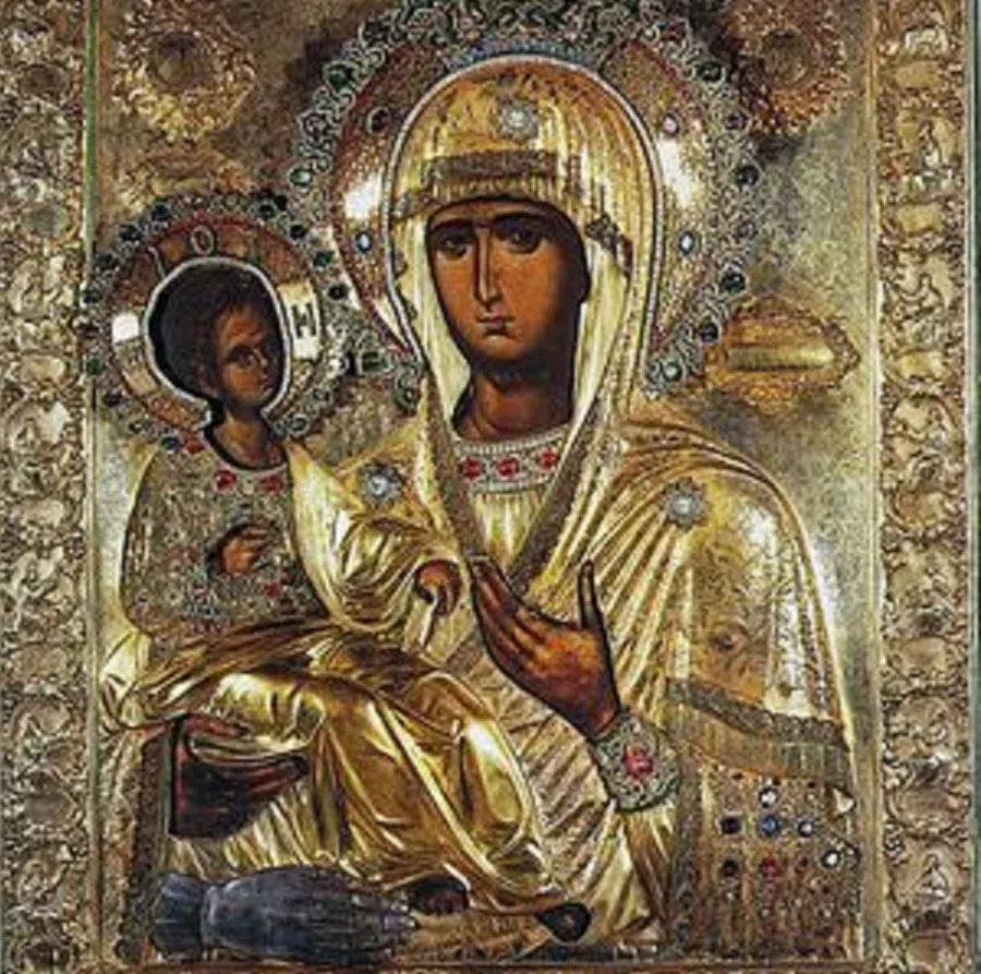 Молитвы святой «Троеручнице»: Чудеса иконы Божьей Матери и мощные молитвы 25 июля