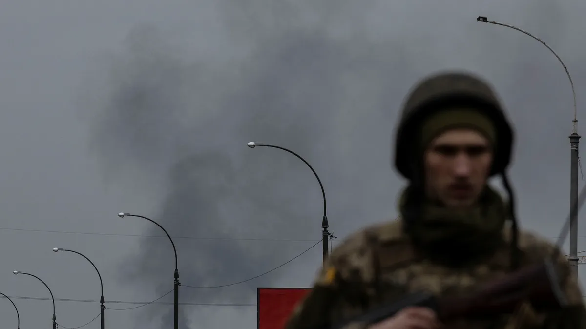 Сотрудники силовых ведомств начали ликвидацию противника в тот же день. Фото: Reuters