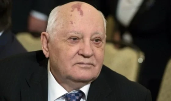 Первый президент СССР Михаил Горбачев написал книгу «После кремля», которая оскорбила либерального демократа Владимира Жириновского