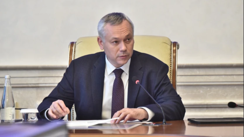 Губернатор Андрей Травников сообщил о повышении зарплат бюджетникам Новосибирской области на 10% 