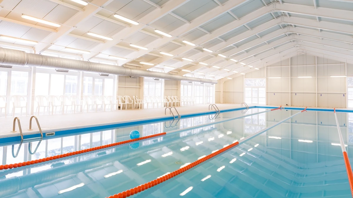 В Москве первоклассник утонул во время первого занятия по плаванию в бассейне