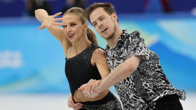 Синицина и Кацалапов заняли второе место в ритм-танце в командном турнире Олимпиады-2022