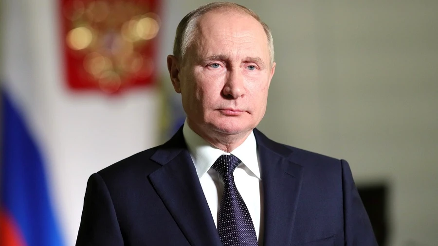 Владимир Путин назвал цели операции на Донбассе «благородными». Все важные заявления президента России с космодрома «Восточный»