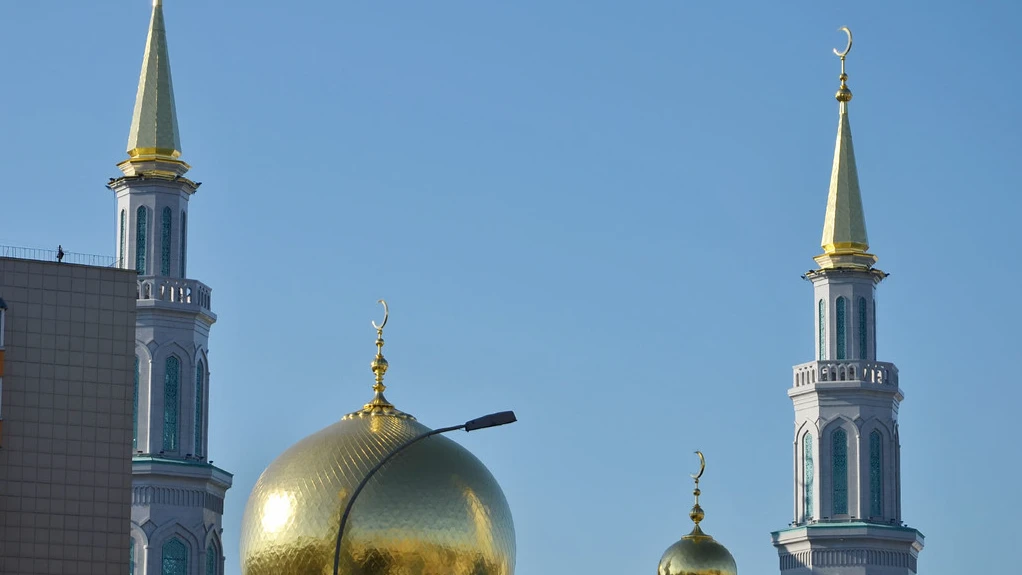 Ураза-байрам-2022 в Москве: праздничные намазы пройдут 2 мая в трех мечетях и на сорока площадка