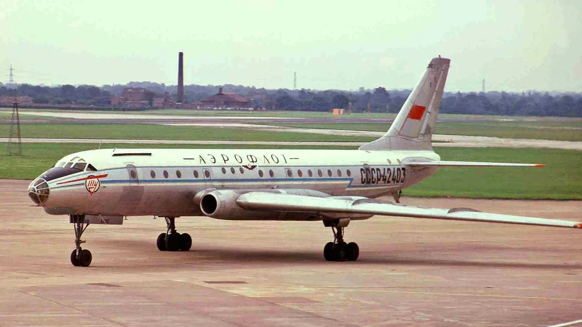 15 сентября 1956 года начались регулярные пассажирские авиарейсы на турбореактивных самолетах ТУ-104 . Фото: Ken Fielding/flickr.com