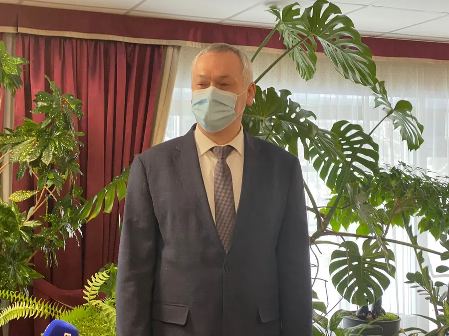 В ТЦ Новосибирска не будут бесплатно тестировать на коронавирус всех подряд. Это расходы бюджета, заявил губернатор Травников