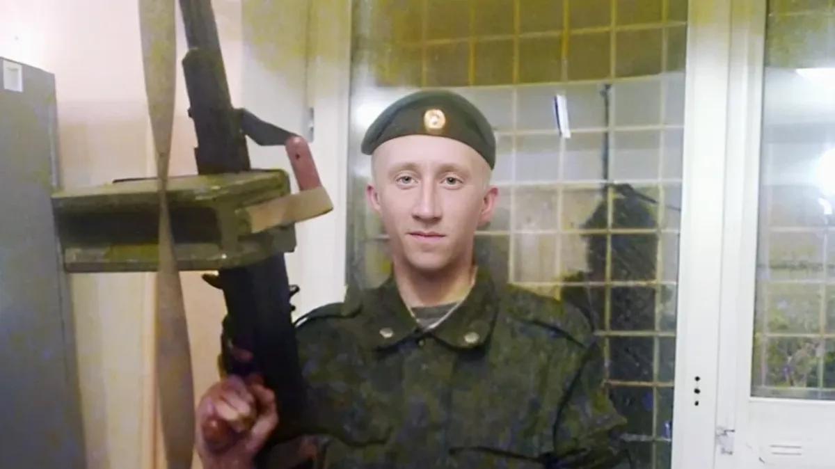 В военном городке Екатеринбурга погиб 27-летний мобилизованный Максим Родионов. Уроженец Снежинска готовился к отправке на спецоперацию