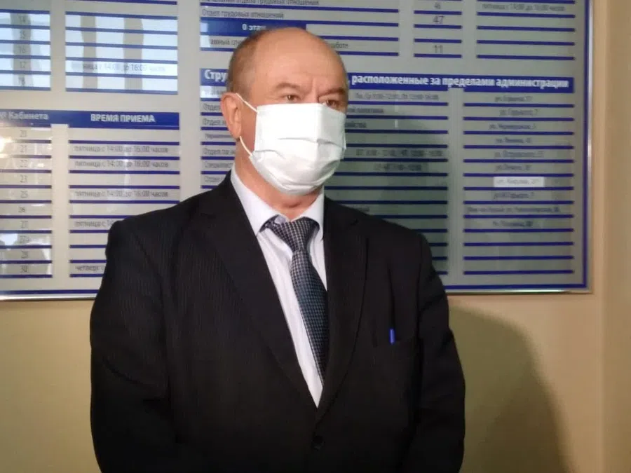 В Бердске вакцинация выполнена на 100%, заявил главный санитарный врач Виктор Матко, но ковидный госпиталь трещит по швам