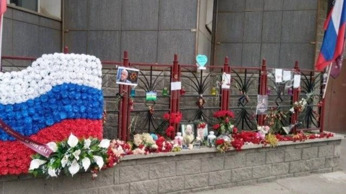 В Новосибирске пропал траурный мемориал главе ЧВК «Вагнер» Пригожину