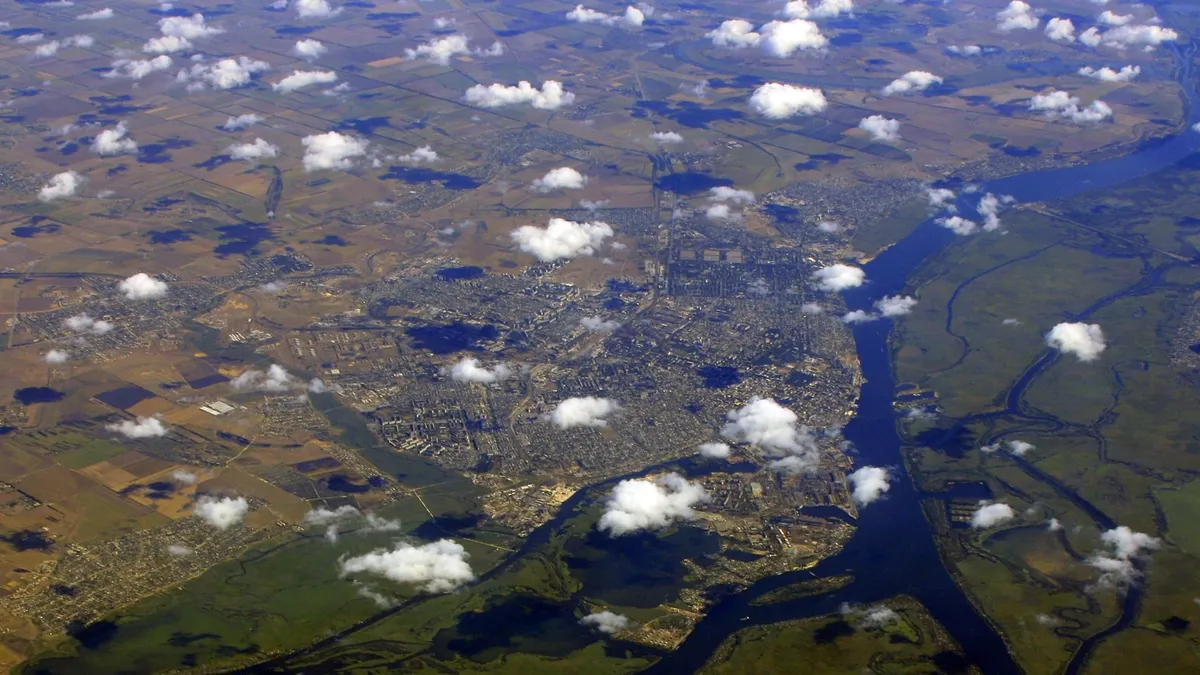Херсон с высоты 10 километров. Фото: Wikipedia
