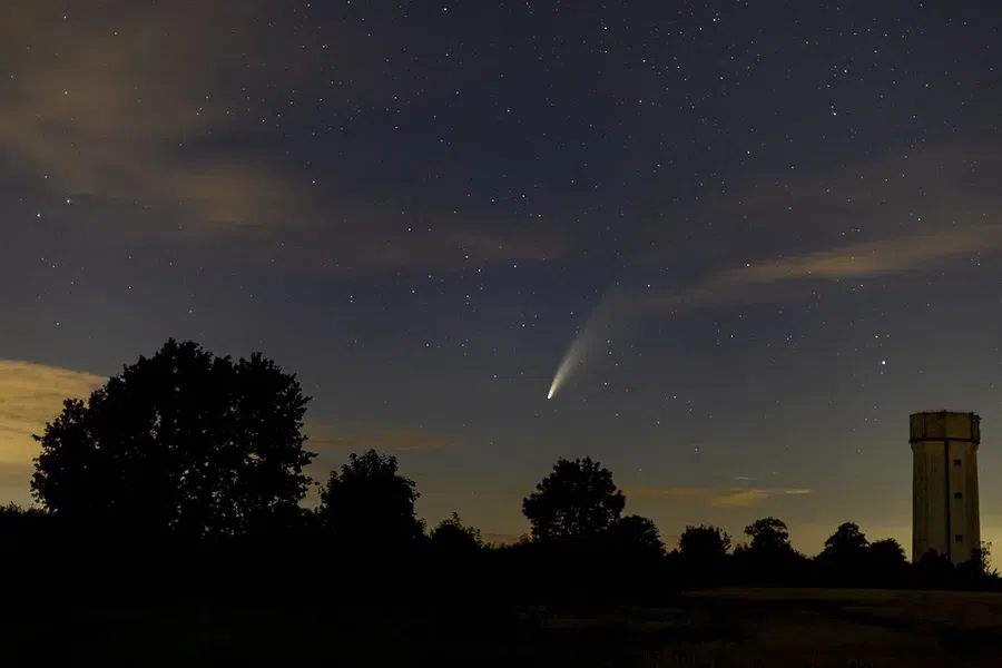 Комета – предвестник катастрофы? Как с помощью ритуала оградить себя от беды 12 декабря 2021 в день приближения к Земле кометы Леонарда