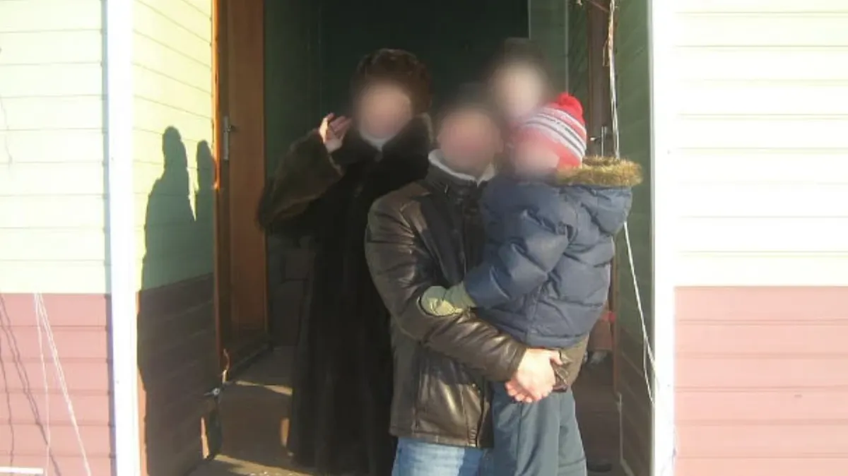 «То, что он шизанулся, ее доконало»: Отец жительницы Екатеринбурга, задушившей троих детей, рассказал, что ее толкнуло на убийство