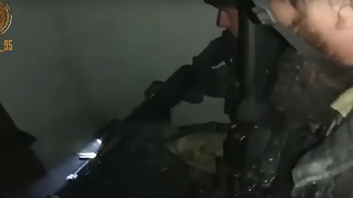 «В ход пошли старые добрые безотказные гранаты» Кадыров показал на видео, как Хамас выкурил азовцев* из бункера – помог отправиться к Бандере 