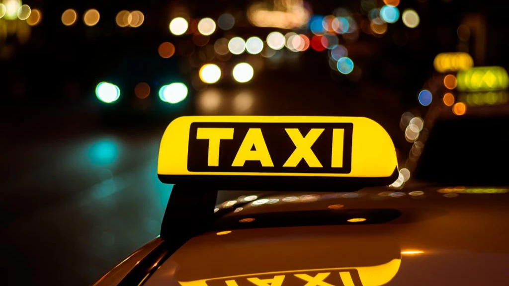 В Новосибирске доказали, что водитель такси, попавший в ДТП и угробивший 17-летнюю пассажирку, был пьян