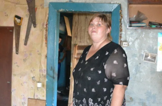 К началу зимы Анна Шмакова думала полностью отремонтировать детскую, где летом рухнул потолок