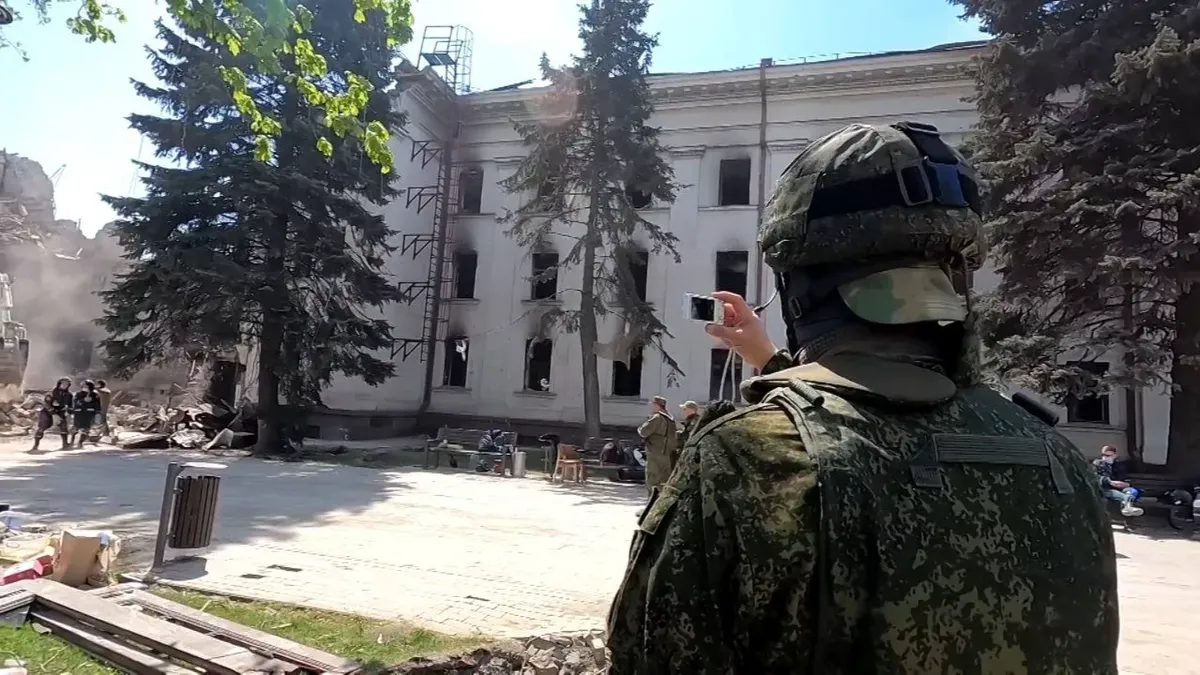 ВСУ бомбит Донецк: утром 10 июля в жилые дома прилетели 23 ракеты