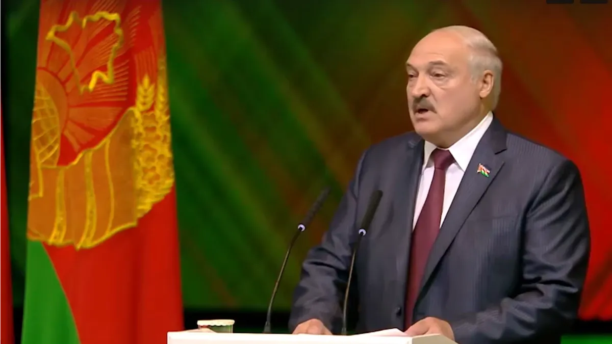 Александр Лукашенко предупредил власти Украины, что еще месяц назад все центры решения Минском взяты под прицел.  Фото: скриншот с видео