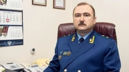 В Новосибирске экс-прокурора Владимира Фалилеева выселили с женой из квартиры и поместили в СИЗО