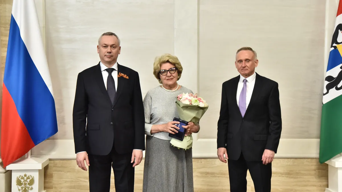 Губернатор Новосибирской области присвоил звание «Заслуженный строитель» Наталье Козициной из Искитима
