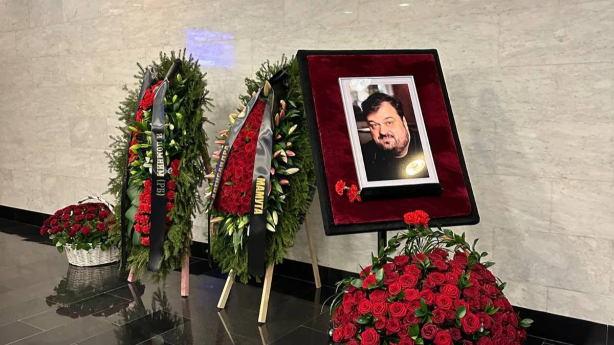 Прощание с легендой: кто пришел на похороны Василия Уткина