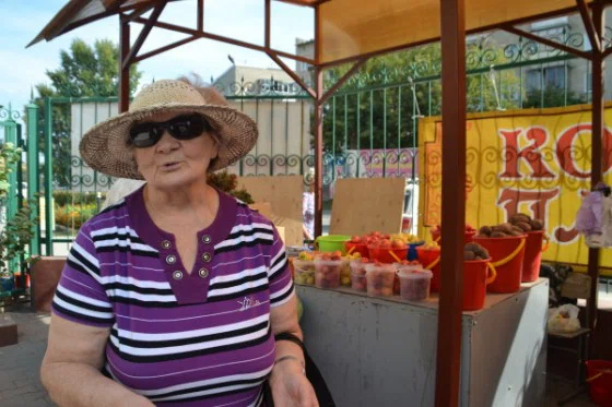 Валентина Овчинникова покупает картофель у одного и того же продавца