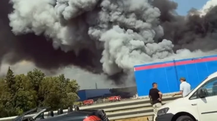 Ксения Бородина опубликовала видео с места возгорания склада Ozon. Фото: borodylia/Instagram* (соцсеть запрещена в РФ)