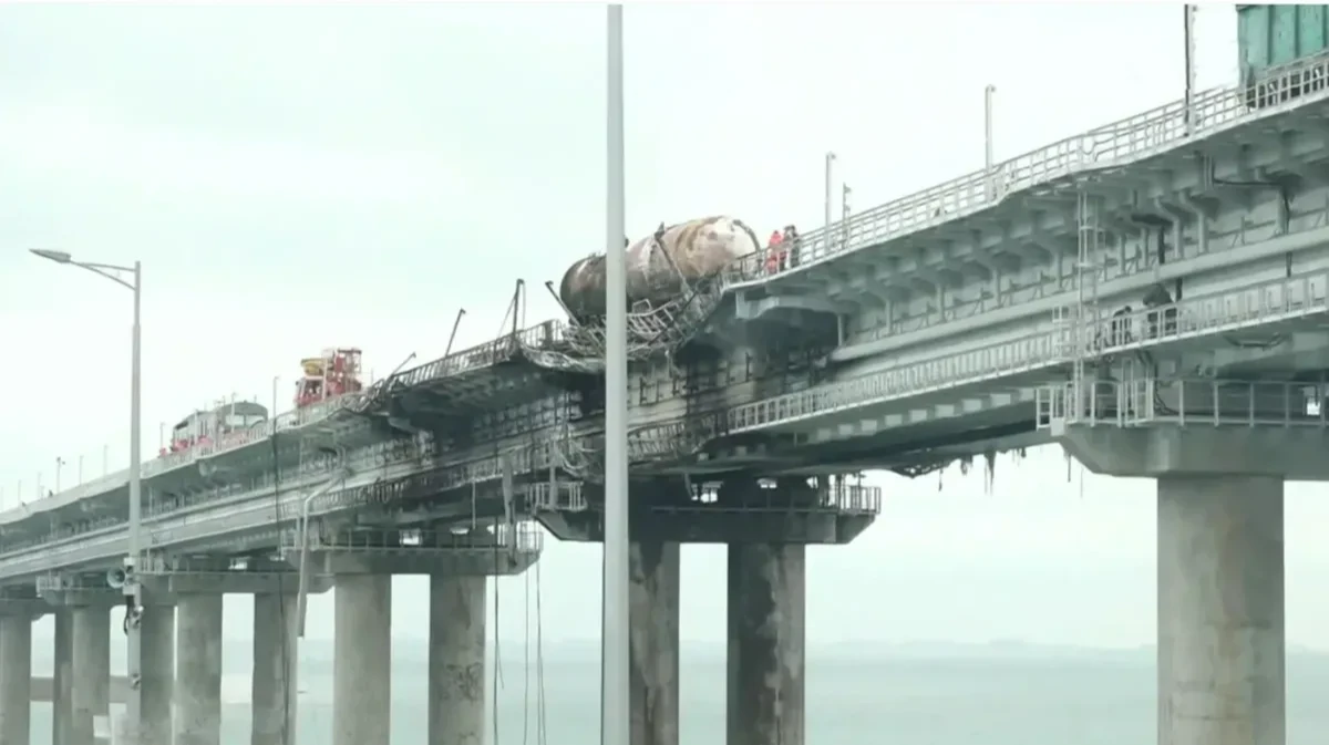 Второй железнодорожный путь Крымского моста запустят только через год 