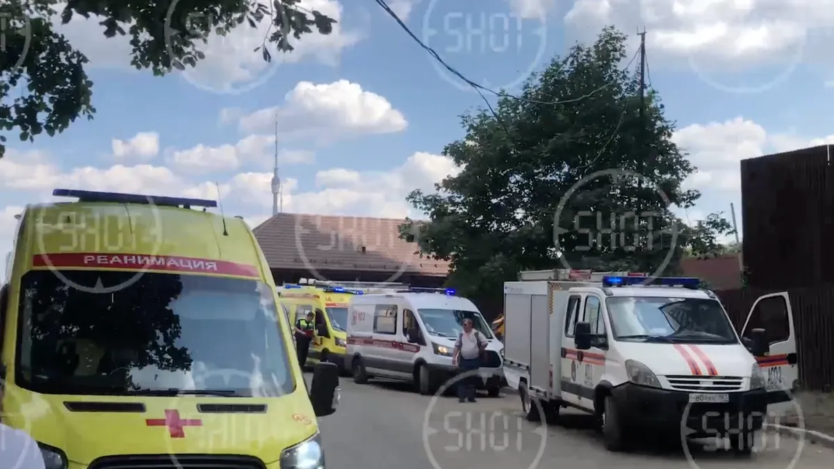 В Москве посетители и сотрудники KFC рухнули в шахту лифта. Полный список пострадавших 