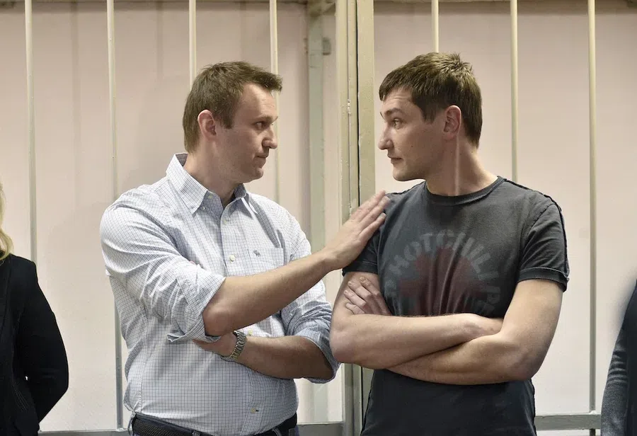 Суд огласил приговор брату Навального за акции протеста