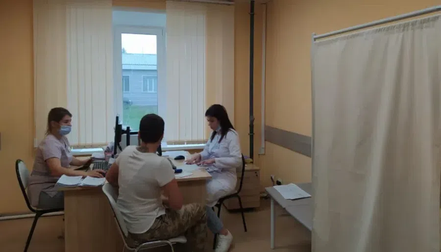 «У нас нет другого выхода»: В Бердске главный санитарный врач Виктор Матко рассказал от какой вакцины смертность ниже в 47 раз