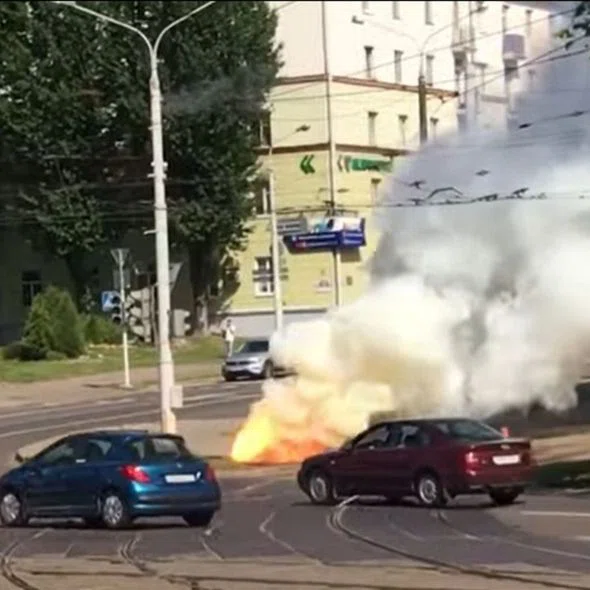 Возле посольства Польши в Беларуси произошел взрыв. Смотрите видео